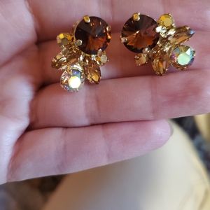 Brown crystal stud earrings